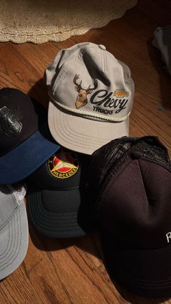 Hats  Lot  Or Per Hat Chevy Roxy Og Mercedes