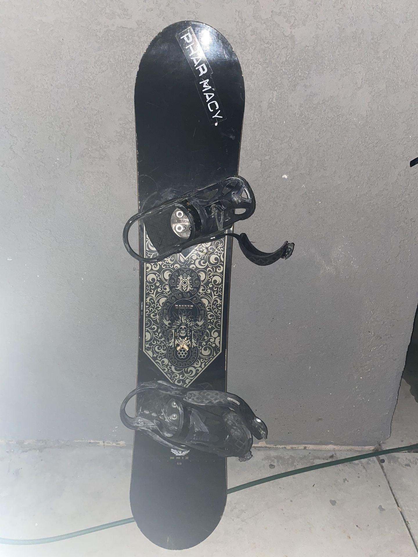 nitro magnum snowboard used Mens Snowboard, 163cm : Sports & Outdoors Snowboard Nitro Magnum 2011/2012 ::