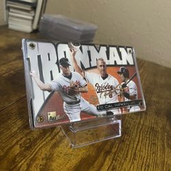 2001 Authentic Images Cal Ripken Jr 24K Gold Signature Ironman Card w/ Stand