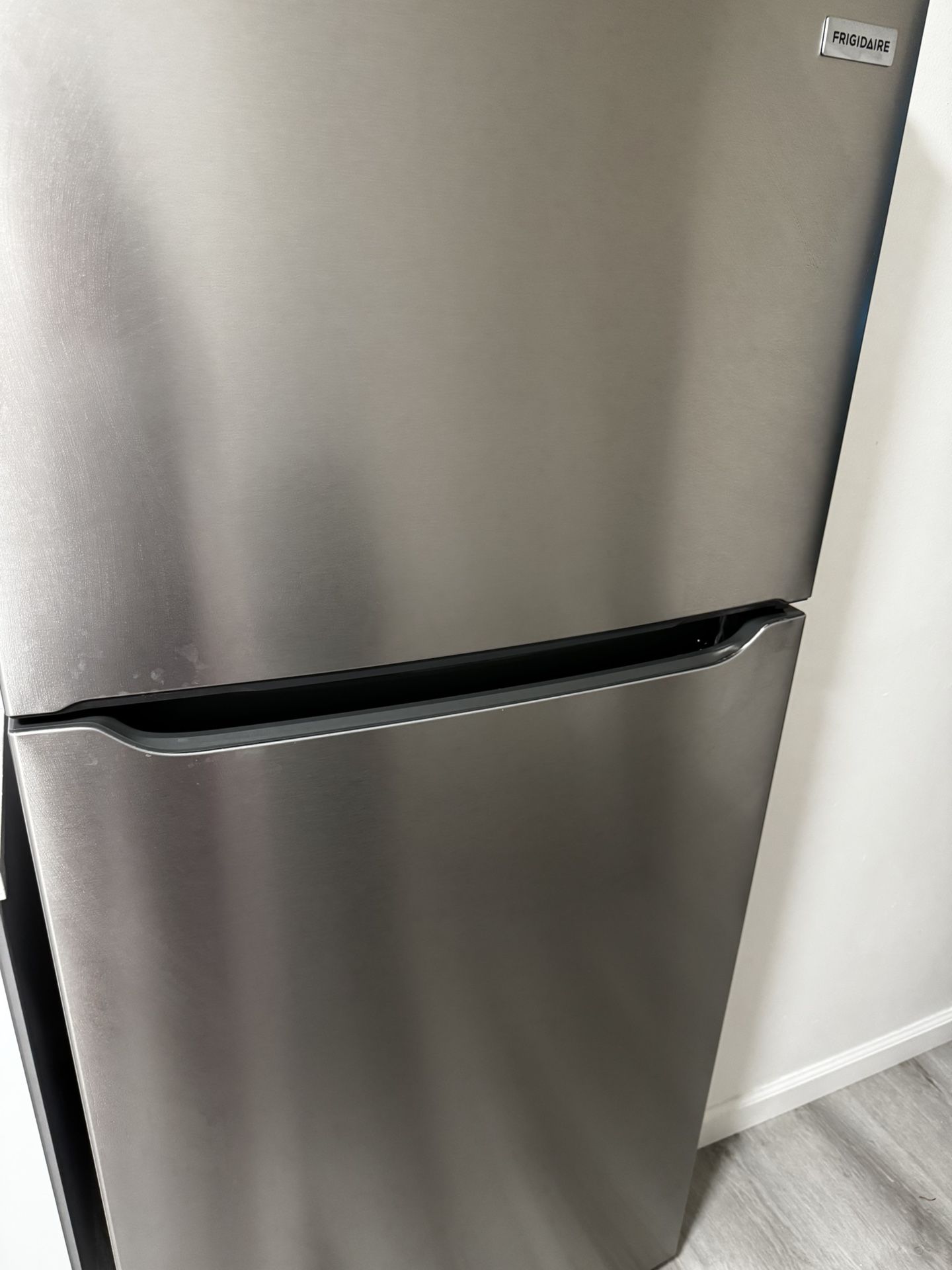 FRIGIDAIRE