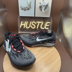 Nike Air Zoom G. T. Cut 2  “Bred” Men’s Sz 7.5