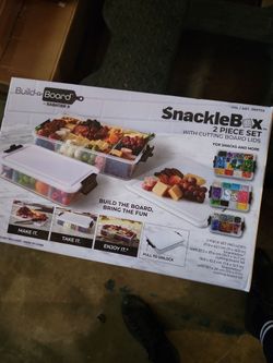Snackle box 2 piece set with cutting board lids