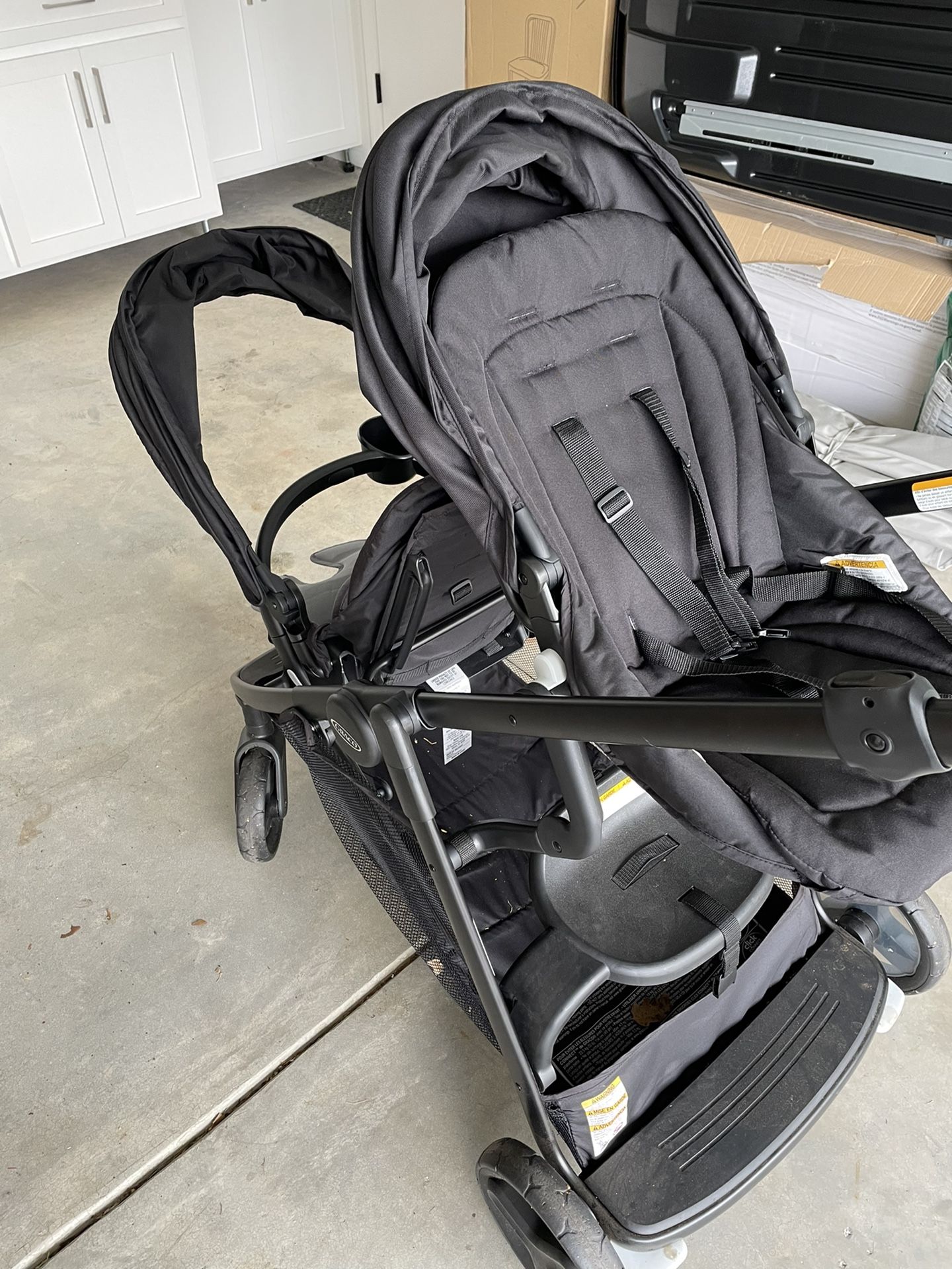 Graco Double Stroller Excellent Condition for Sale in Larkfield