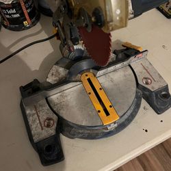 RYOBI 7-1/4 In Miter Saw 