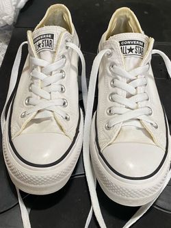 Converse Chuck Taylor All Star Low Top Sneakers
