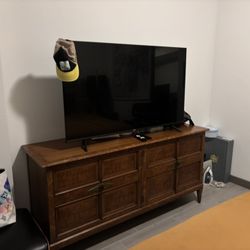 Dresser And 2 Night Tables 