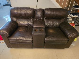Genuine leather sectional - 4 recliner seats with corner