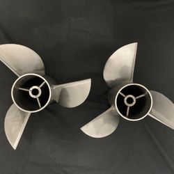 Cleaver Propeller Set 25 Pitch L&R  15 Spline Mercury ,Yamaha and Mercruiser 