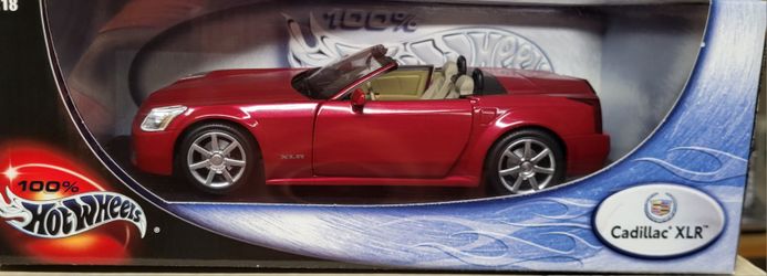 1:18 Scale HOT WHEELS Cadillac XLR