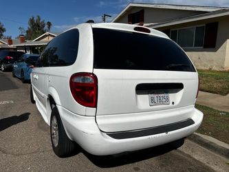 2005 Dodge Van