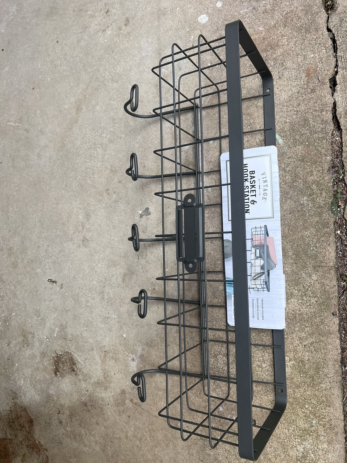 Vintage Basket Hook Station
