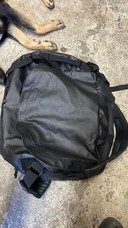 Dakine black 60L ranger bag