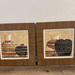 Decorative wall art with vases