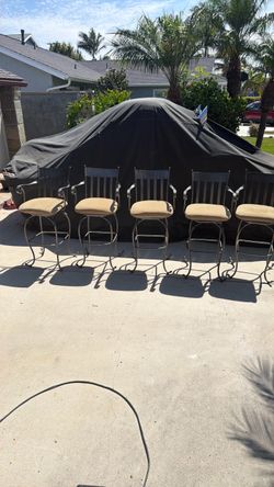 Beautiful Swivel Bar Stools