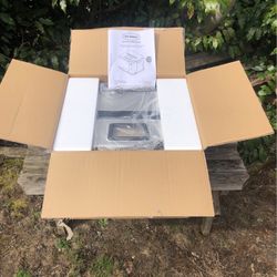 Butterball electric Oil fryer first time box has been open never used