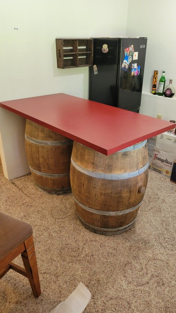 Wine Barell Bar.
