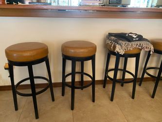 4 (four) pier one bar stools