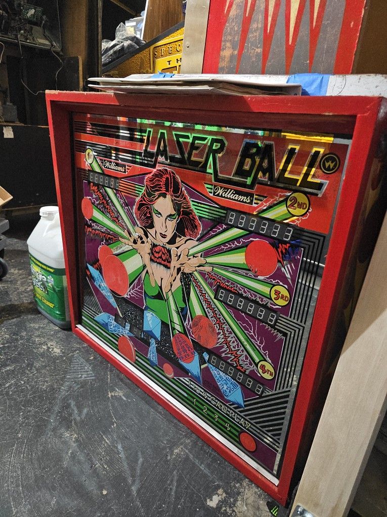 Williams Pinball Machine