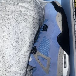 DS Jordan 4 UNC Men’s 12 