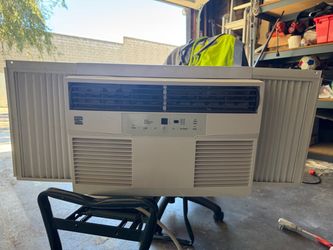 Kenmore Window Air Conditioner - 6K BTU