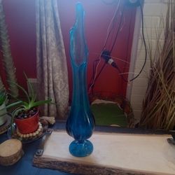 Vintage MCM Viking 6 Pedal Bluenique 22" Swung Vase