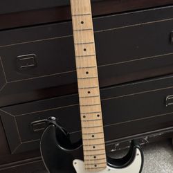 Silvertone Guitar With Accessories 