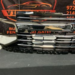 CHEVY TAHOE/SUBURBAN 2025-2026 GRILLE OEM