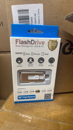 Flash drive dual storage for iOS and pc
