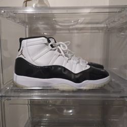 Jordan 11 Retro Gratitude Size13