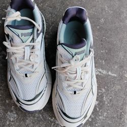 Men's Puma Shoes. 8.5