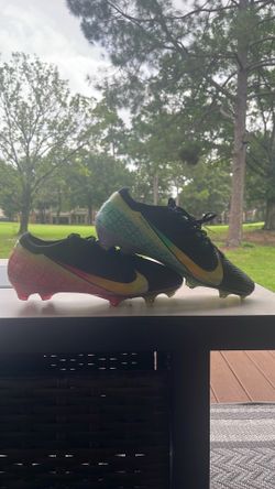 Soccer cleats