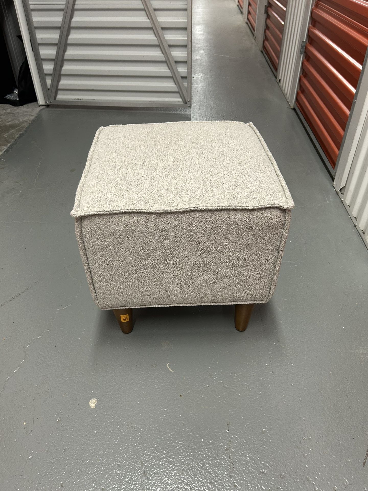 foot stool ottoman foot rest cotton and linen upholstery ottoman solid wood legs item is in mint condition or best offer