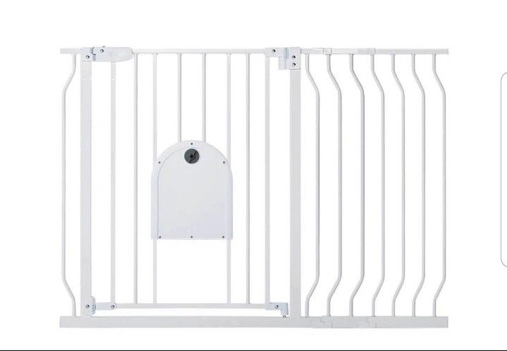 Pressure mounted Safety Gate with small pet door for small pets. 29.5” to 46” wide. WHITE

