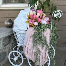 Vintage Baby Carriage 