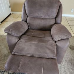 Recliner Chair Rocker (Great Condition) used