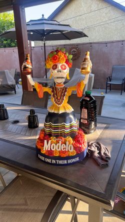 Modelo Día de los muertos decor