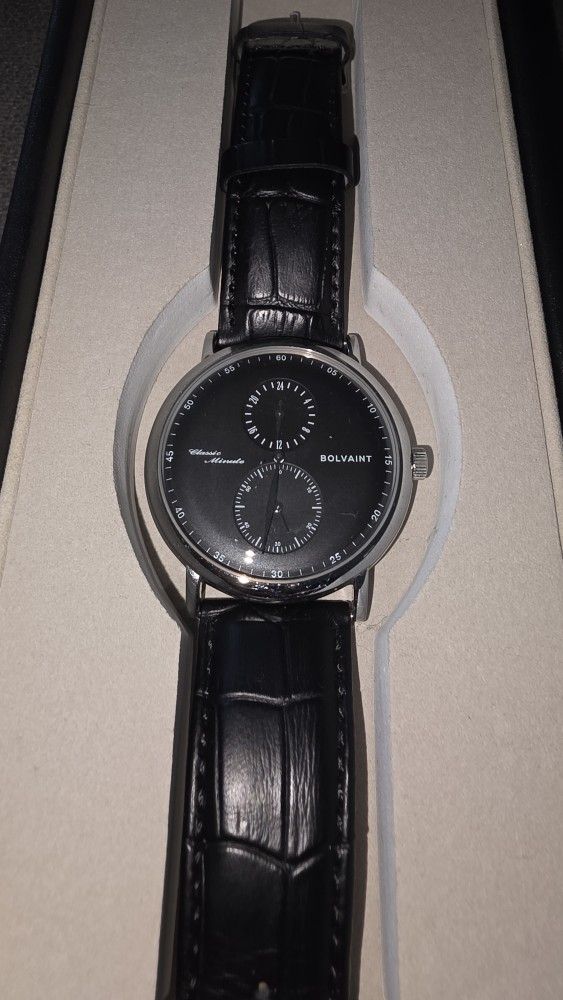 The Bolvaint Eanes Classic Minute in Black Bolvaint - Eanes Classic Minute Men main image 4