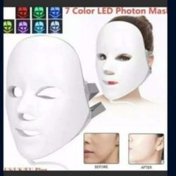LED FACE THERAPY MASK BRAND NEW