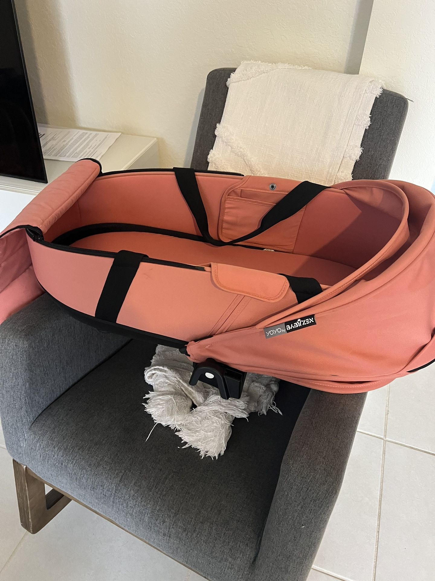 Babyzen Yoyo Bassinet Pink Color