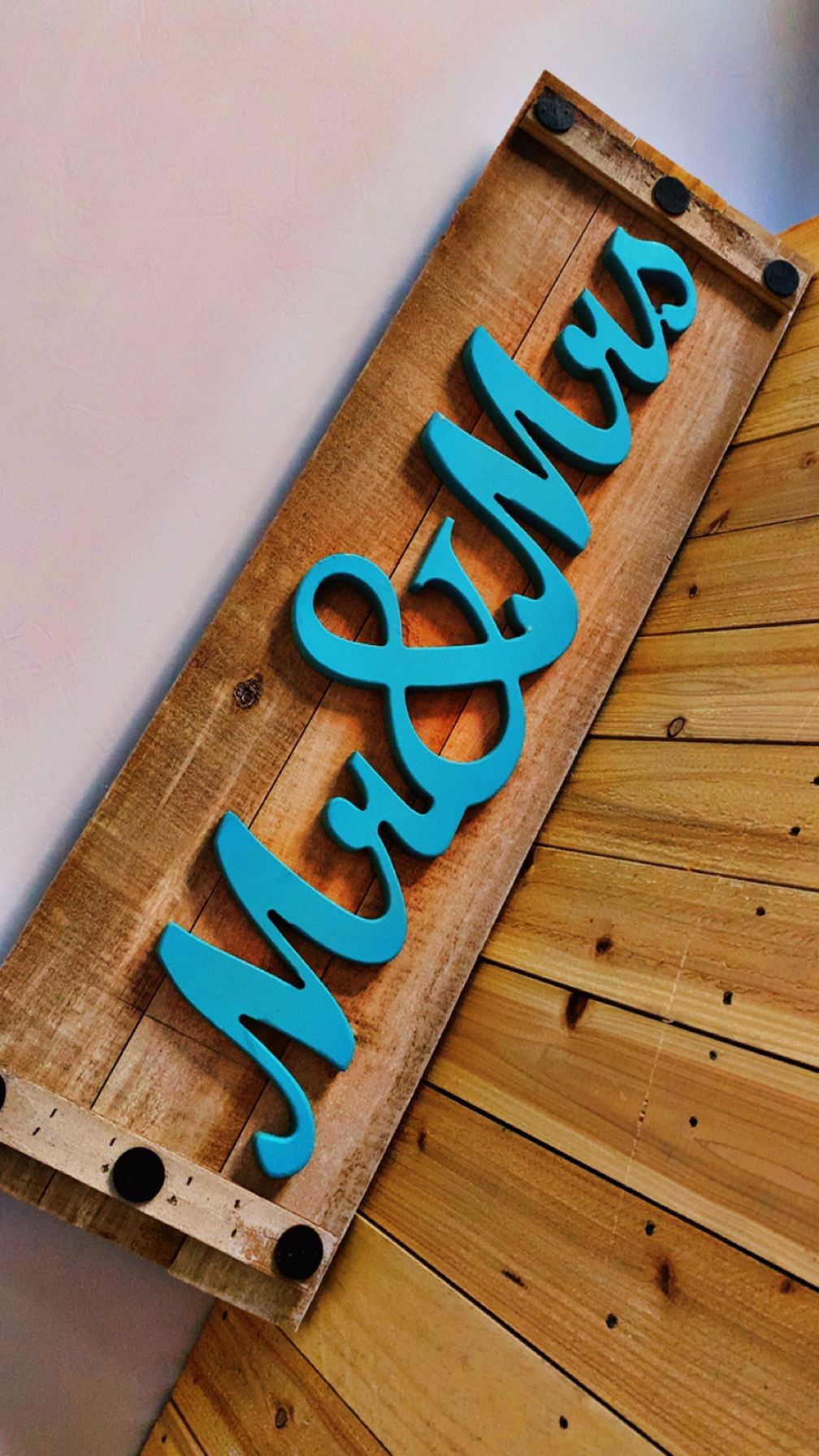 Mr&Mrs Sign