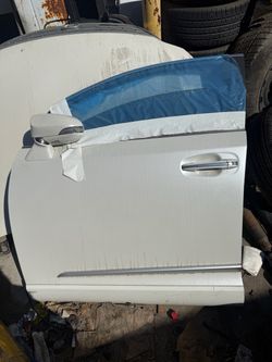 Venza driver door