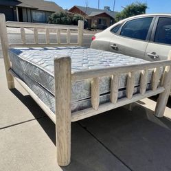 Nice Queen Size Rustic Log Pole Bed Lodge Pole Bed w/ Sealy Mattress