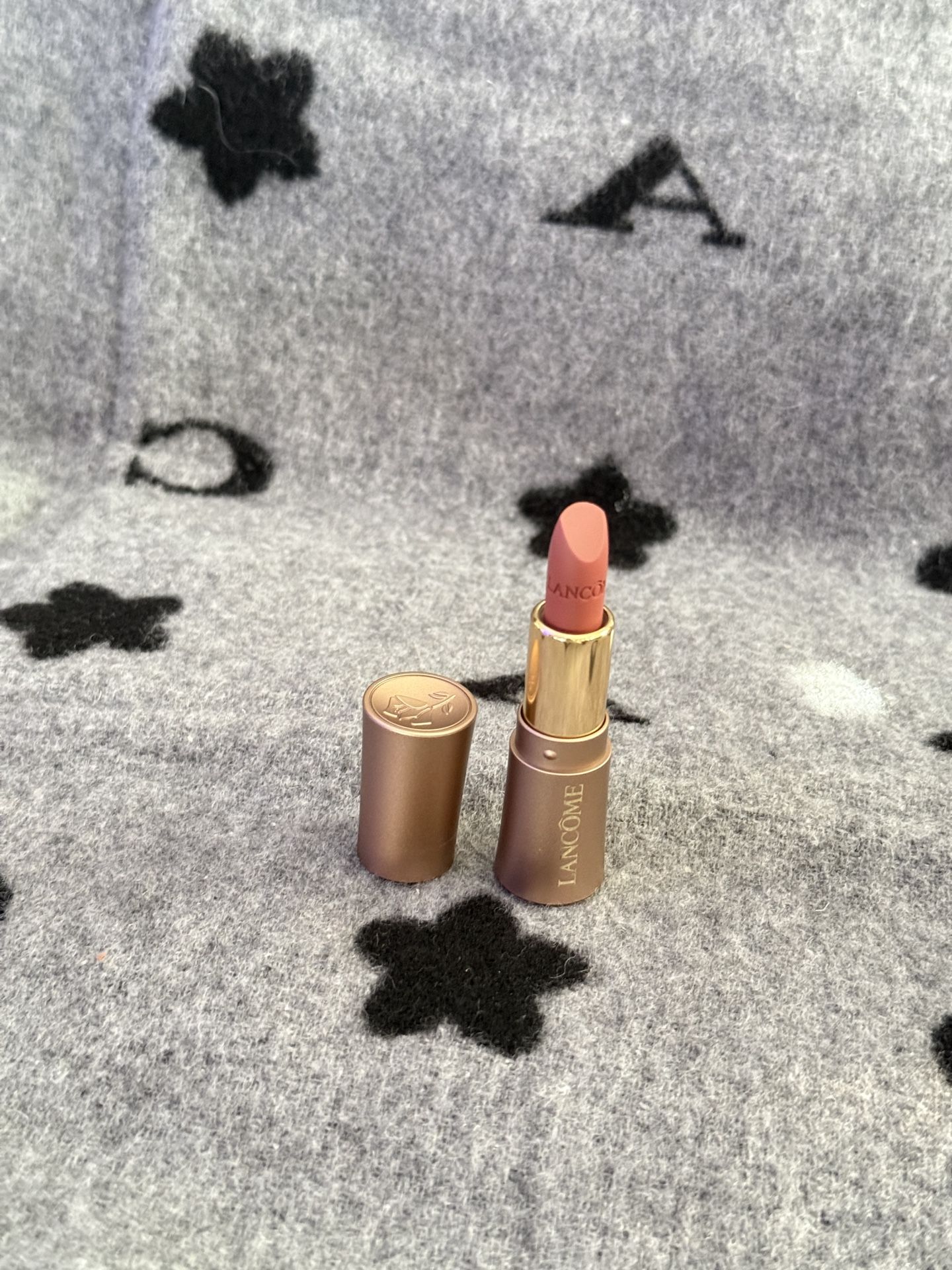 Lancome L’absolu Rouge intimate lipstick mini size 0.05oz (1.6g)