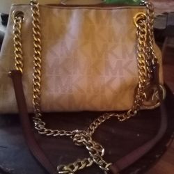 BAG( 2 (East Boston)