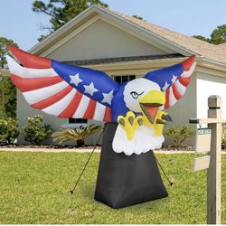 Brand New 6 ft Tall Patriotic Independence Day 4th of July Inflatable American Flying Bald Eagle Blow Up Inflatables with Build-in LED Lights for Part