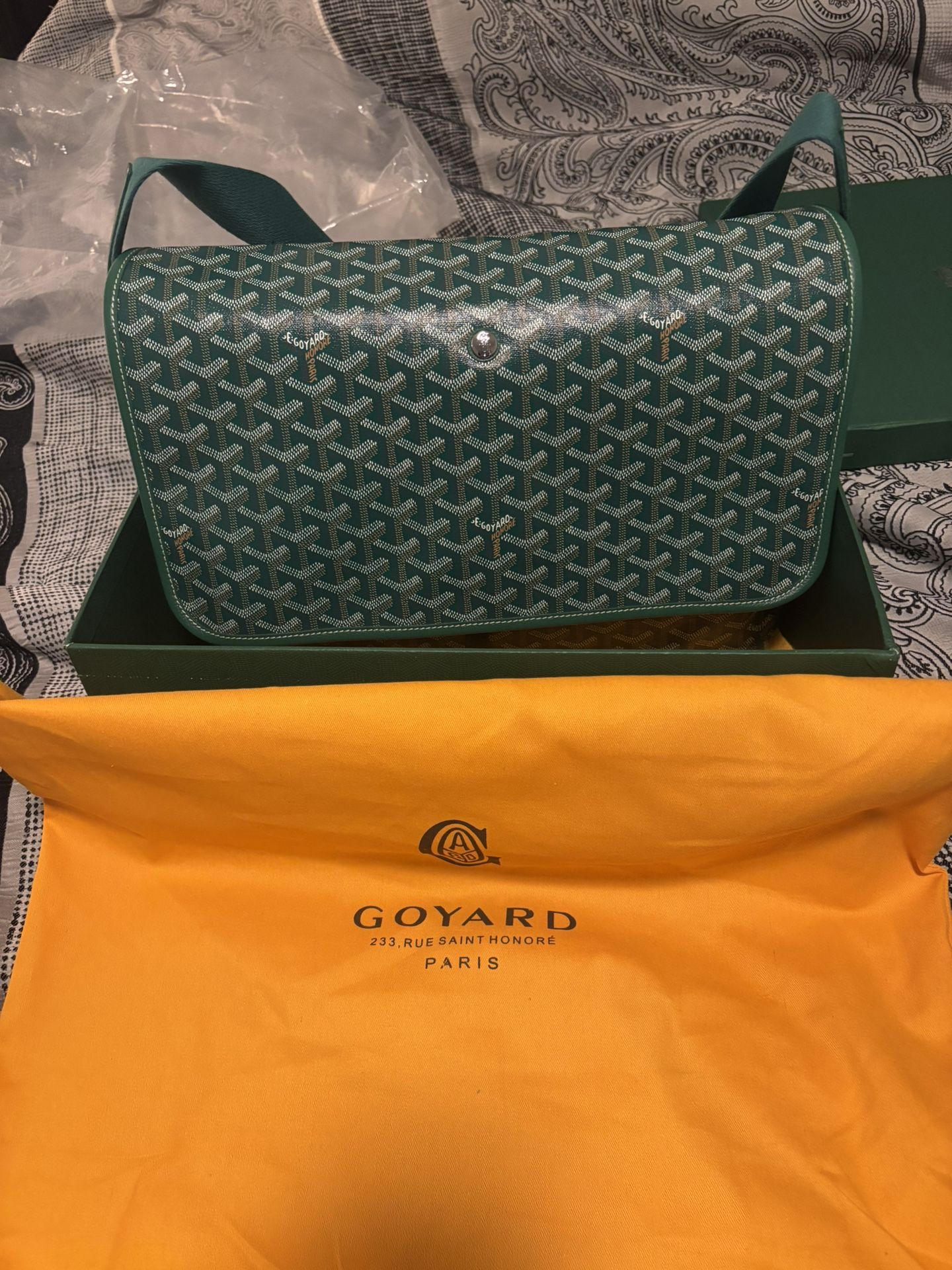 GOYARD PARIS CAPETIEN MM MESSENGER BAG
