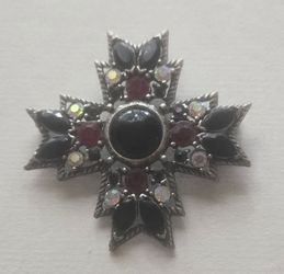Vintage Silver Tone Maltese Cross Brooch / Pendant Red Black White Stones