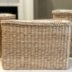 Excellent Condition β Set of 3 Wicker Baskets with Handles & Liners