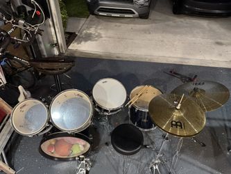 TAMA 5-Piece Complete Drum Set