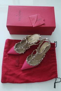 Valentino Garavani Size 6 (36)